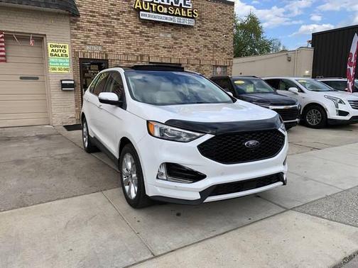 Star White Metallic Tri-Coat 2020 Ford Edge Titanium