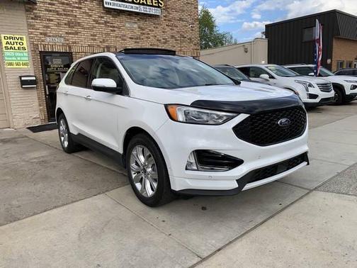 Star White Metallic Tri-Coat 2020 Ford Edge Titanium