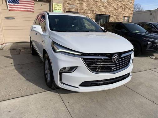 White 2022 Buick Enclave FWD Premium