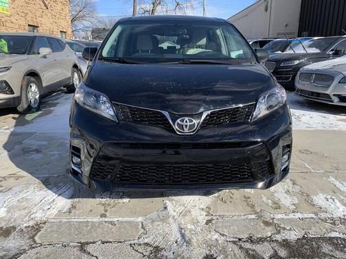 2014 Toyota Sienna LE