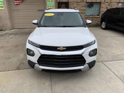 Summit White 2021 Chevrolet Trailblazer LT