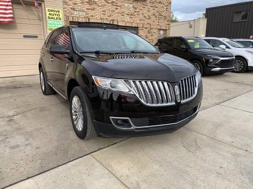 Tuxedo Black Metallic 2013 Lincoln MKX Base