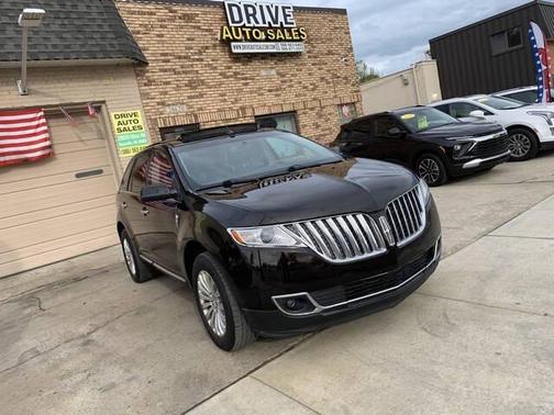 Tuxedo Black Metallic 2013 Lincoln MKX Base