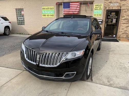 Tuxedo Black Metallic 2013 Lincoln MKX Base