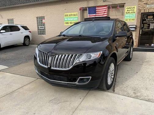 Tuxedo Black Metallic 2013 Lincoln MKX Base
