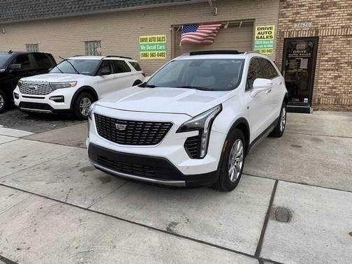 2022 Cadillac XT4 Premium Luxury