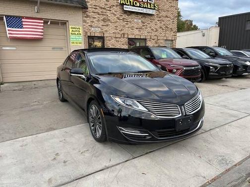 2016 Lincoln MKZ Base