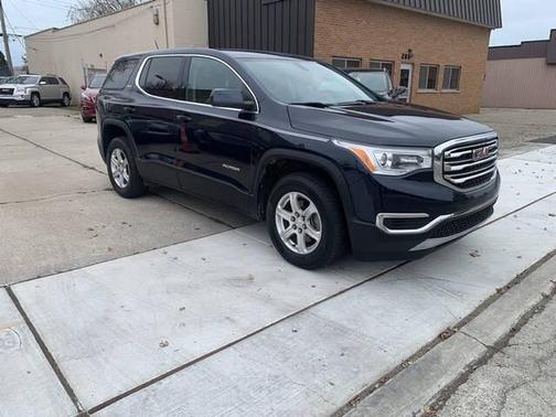 2017 GMC Acadia SLE-1