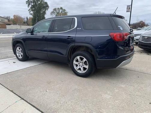 2017 GMC Acadia SLE-1