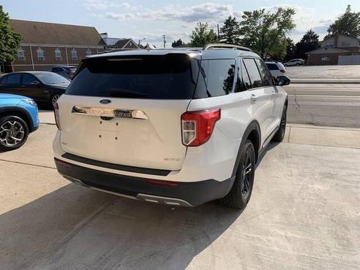 Star White Metallic Tri-Coat 2021 Ford Explorer XLT
