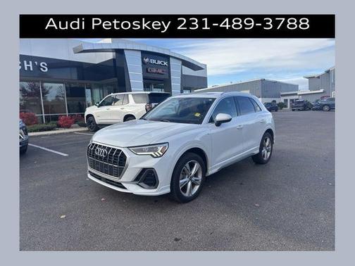 2023 Audi Q3 Premium Plus 45 TFSI S line quattro Tiptronic