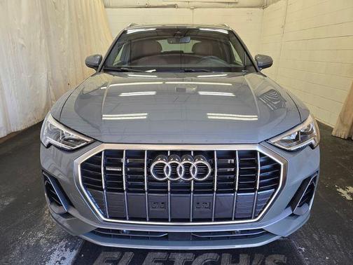 2025 Audi Q3 Premium 45 TFSI S line quattro Tiptronic