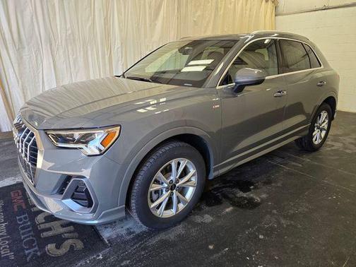 2025 Audi Q3 Premium 45 TFSI S line quattro Tiptronic
