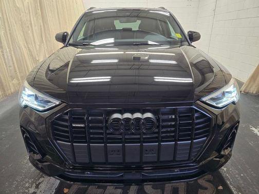 2025 Audi Q3 Premium 45 TFSI S line quattro Tiptronic