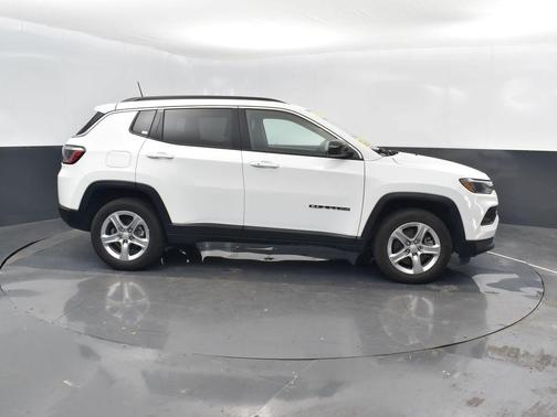 2023 Jeep Compass Latitude