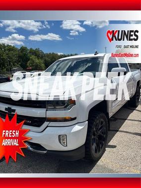 Summit White 2018 Chevrolet Silverado 1500 LT