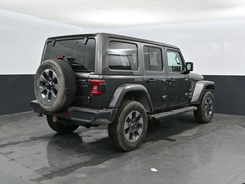 Granite Crystal Clearcoat Metallic 2020 Jeep Wrangler Unlimited Sahara