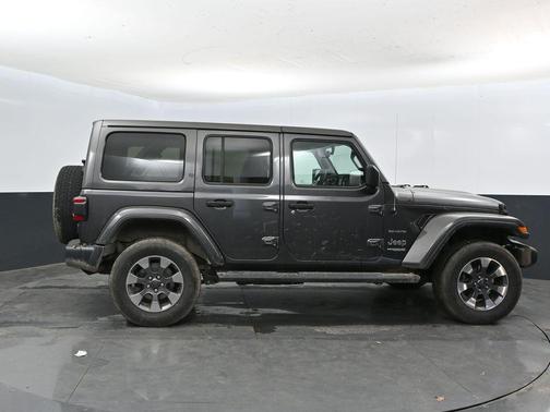 Granite Crystal Clearcoat Metallic 2020 Jeep Wrangler Unlimited Sahara