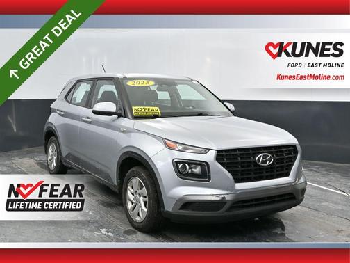 2023 Hyundai VENUE SE