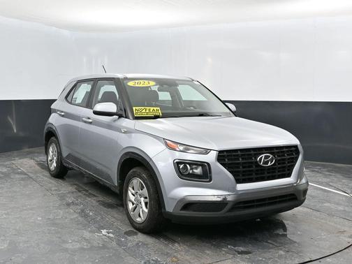2023 Hyundai VENUE SE