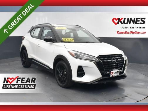 2023 Nissan Kicks SR