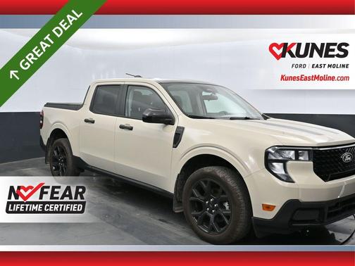 Desert Sand 2025 Ford Maverick XLT
