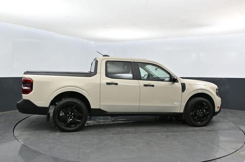 Desert Sand 2025 Ford Maverick XLT