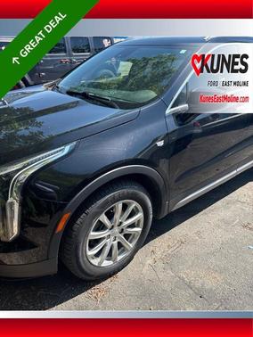 Stellar Black Metallic 2021 Cadillac XT4 Premium Luxury