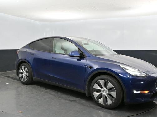 Deep Blue Metallic 2020 Tesla Model Y Long Range