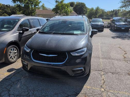 2022 Chrysler Pacifica Touring