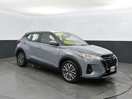 Boulder Gray Pearl 2021 Nissan Kicks SV