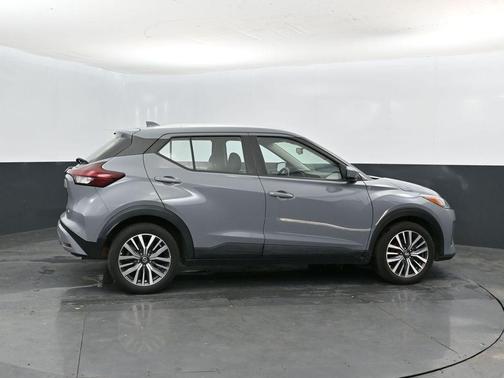 Boulder Gray Pearl 2021 Nissan Kicks SV