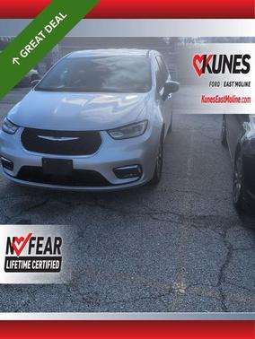 2024 Chrysler Pacifica Hybrid Select