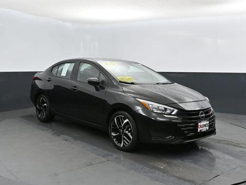 2024 Nissan Versa 1.6 SR