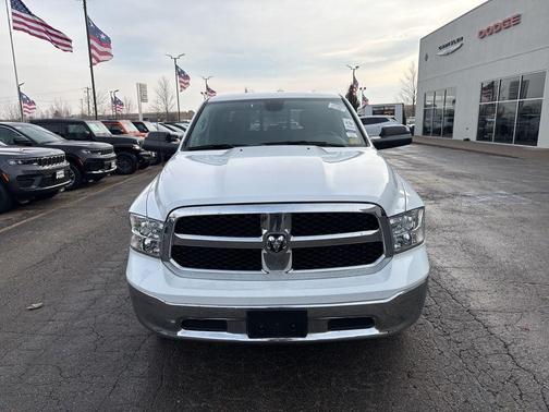 Bright White Clearcoat 2023 RAM 1500 Classic SLT