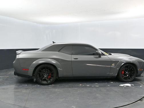 Destroyer Gray Clearcoat 2023 Dodge Challenger R/T Scat Pack