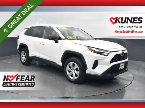 2024 Toyota RAV4 LE