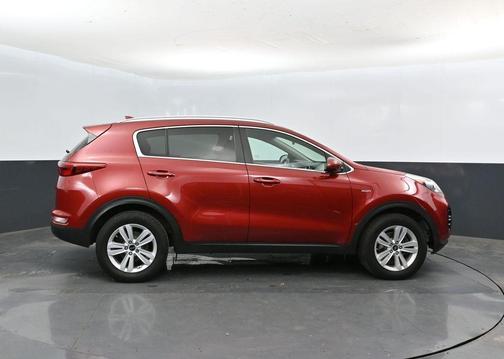 Hyper Red 2017 Kia Sportage LX