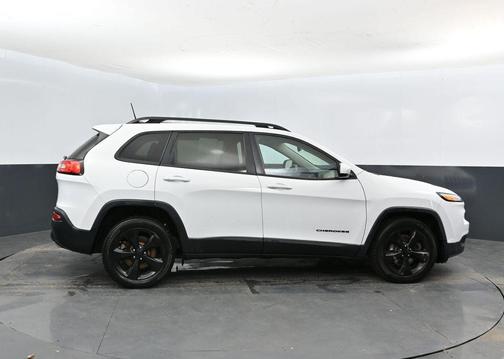 2016 Jeep Cherokee Altitude