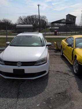 Candy White 2013 Volkswagen Jetta SE