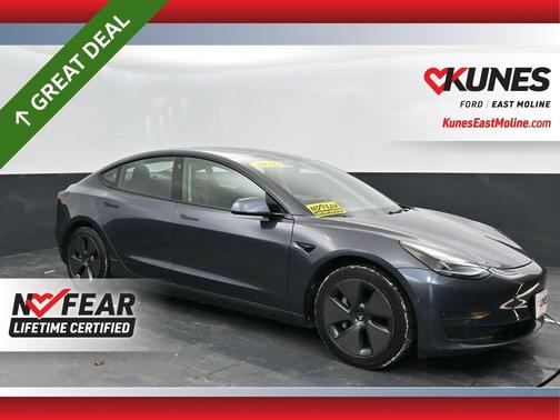 2021 Tesla Model 3 Standard Range Plus