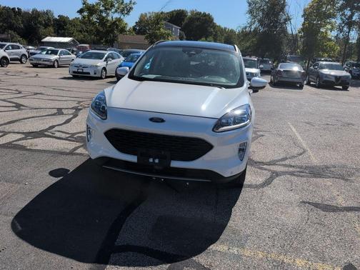 2020 Ford Escape Titanium