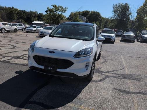 2020 Ford Escape Titanium