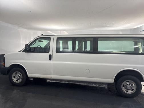 2016 Chevrolet Express 2500 Work Van