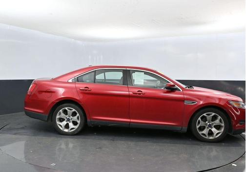 2011 Ford Taurus SEL