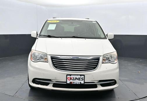 2013 Chrysler Town & Country Touring