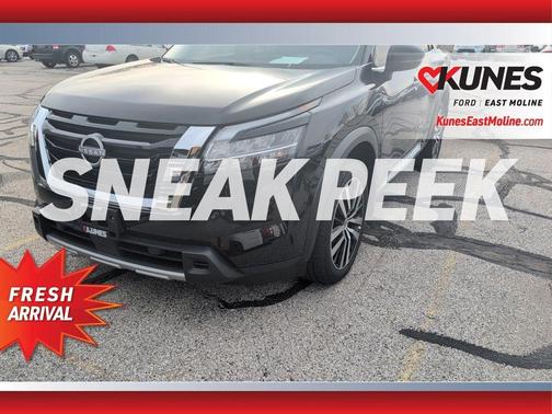 2024 Nissan Pathfinder Platinum