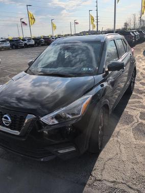 Super Black 2020 Nissan Kicks SR