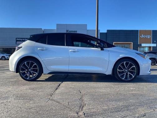 2022 Toyota Corolla Hatchback XSE