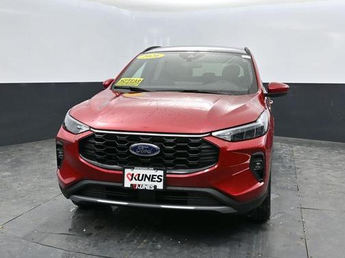 2026 Ford Escape ST-Line Select